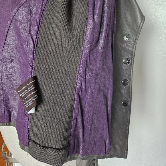 Danier leather draped avantgarde  jacket. - Picture 4 of 8